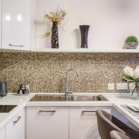Stylish 1bedroom In The Heart Of St Julians 404
