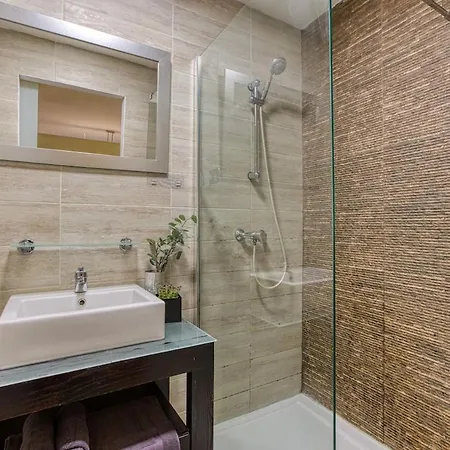 Stylish 1bedroom In The Heart Of St Julians 404 *