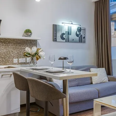 Stylish 1bedroom In The Heart Of St Julians 404 *